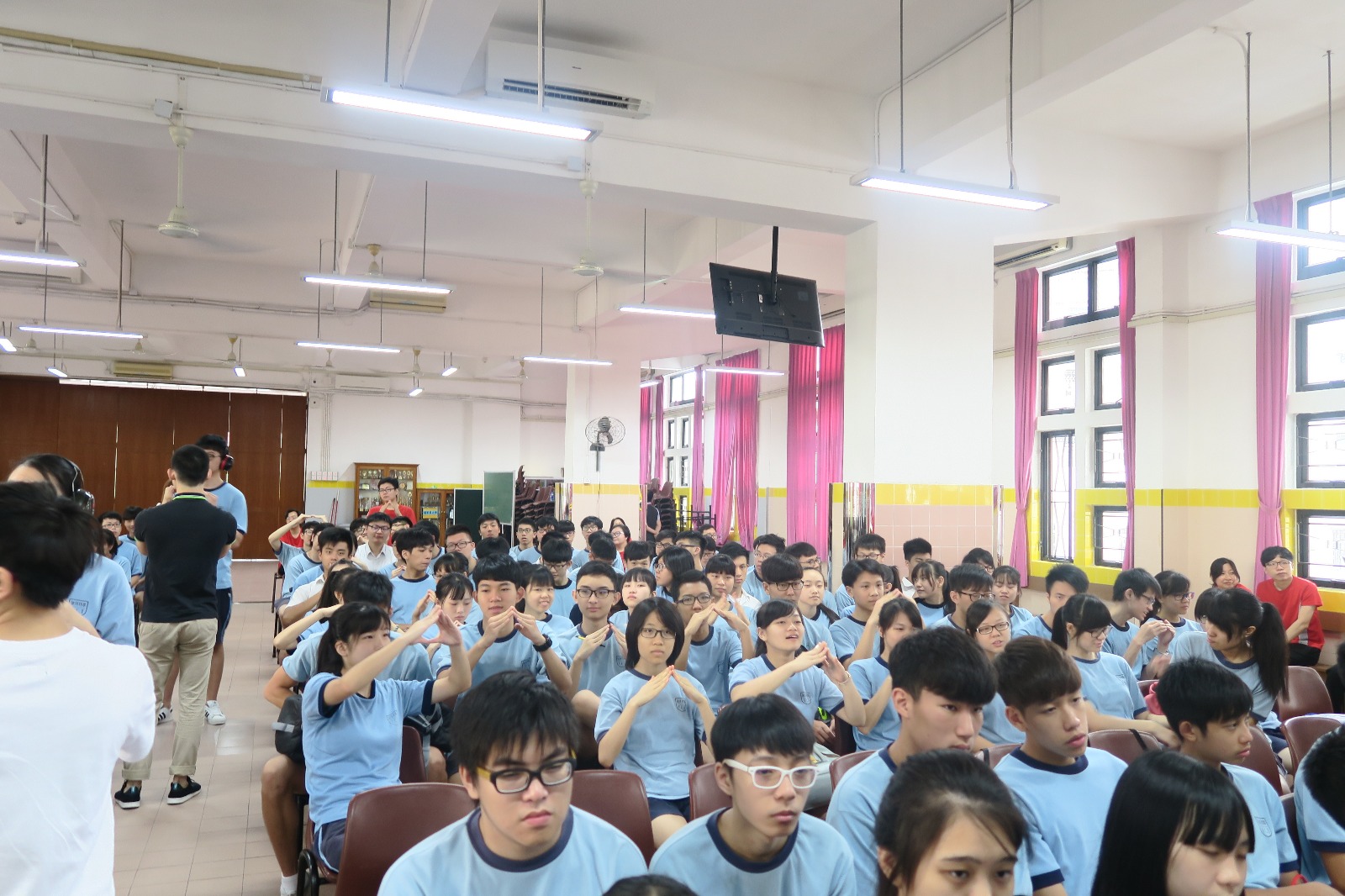 006ae636-d421-4fa9-9948-f9c78cb5f229